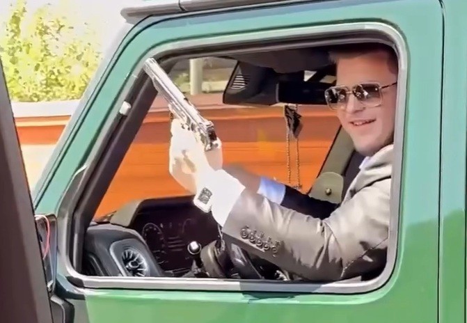 Адам Кадыров прибыл на свадьбу